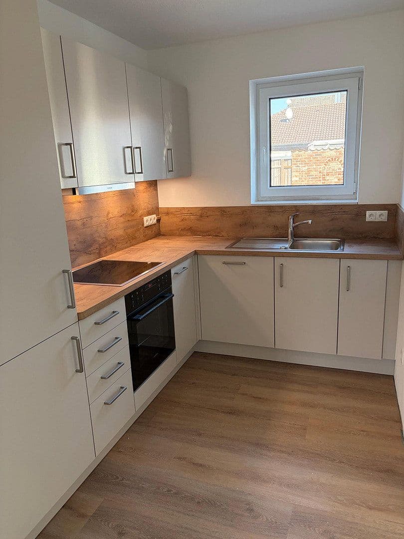 Pronájem bytu 3+1 86 m², Lingen (Ems), Dolní Sasko Pronájem bytu 3+1 86 m², Lingen (Ems), Dolní Sasko