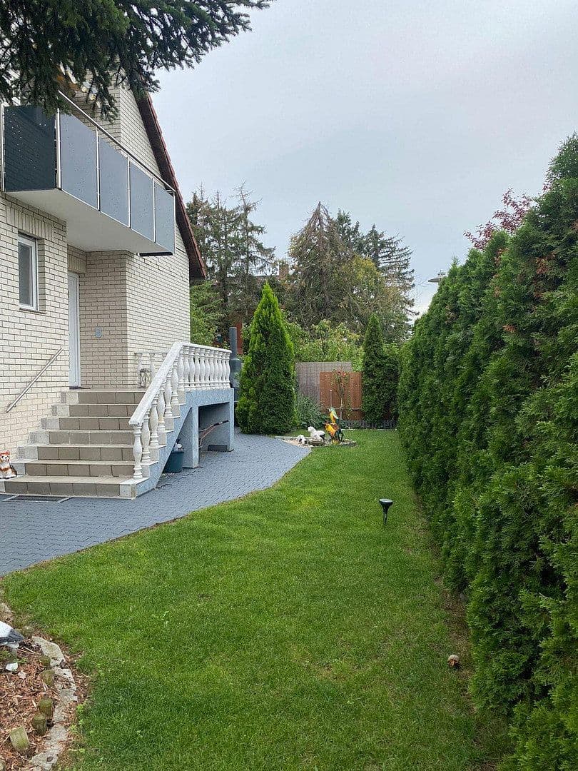 Prodej domu 287 m², pozemek 560 m², Kitzingen, Bavorsko Prodej domu 287 m², pozemek 560 m², Kitzingen, Bavorsko