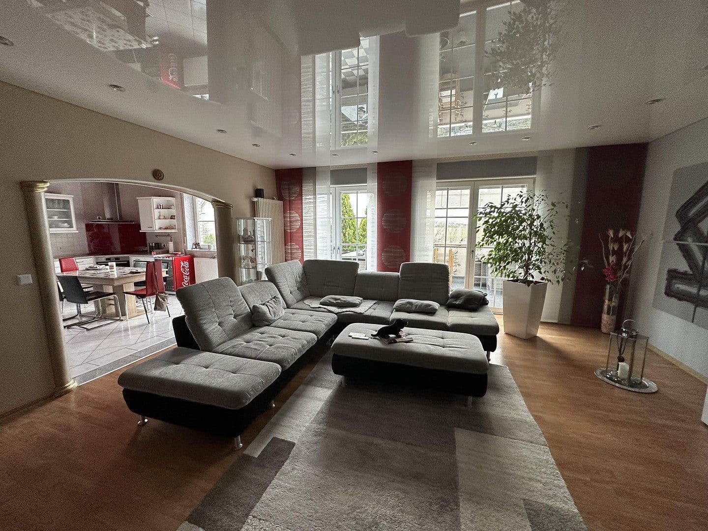 Prodej domu 287 m², pozemek 560 m², Kitzingen, Bavorsko Prodej domu 287 m², pozemek 560 m², Kitzingen, Bavorsko