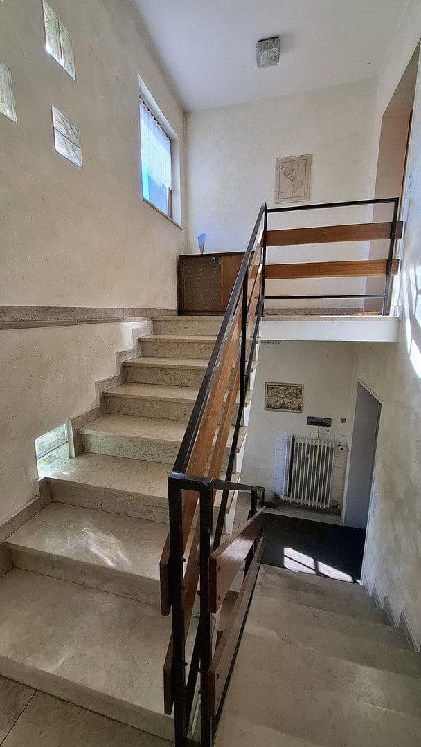 Prodej domu 190 m², pozemek 629 m², Darmstadt, Hessen Prodej domu 190 m², pozemek 629 m², Darmstadt, Hessen