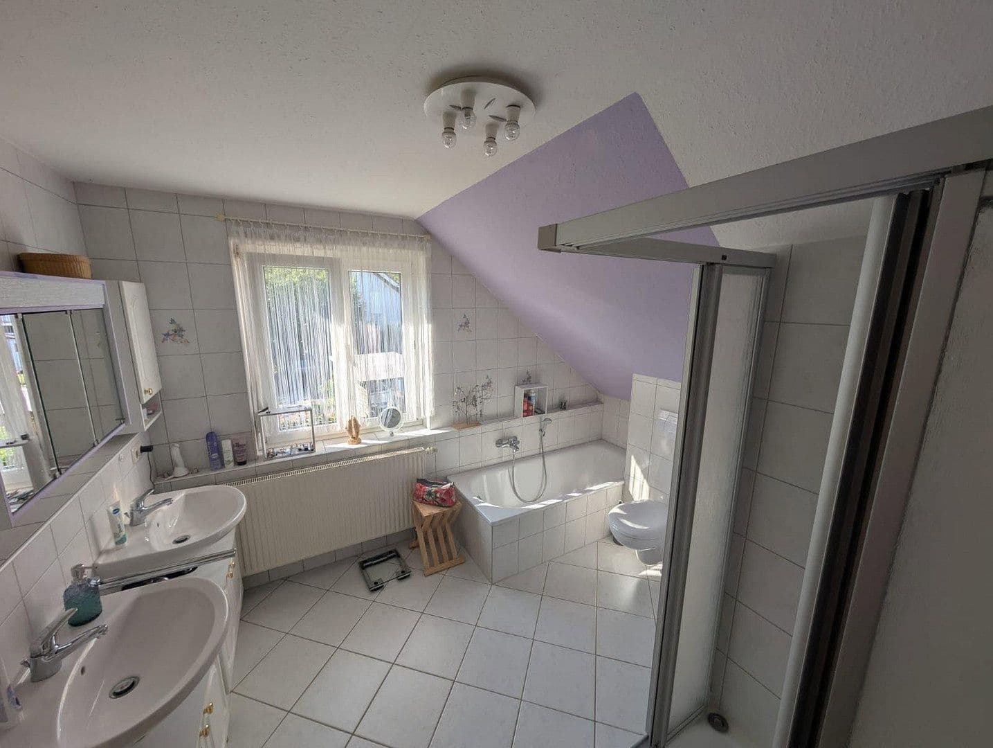 Prodej domu 120 m², pozemek 800 m², Eigeltingen, Bádensko-Württembersko Prodej domu 120 m², pozemek 800 m², Eigeltingen, Bádensko-Württembersko