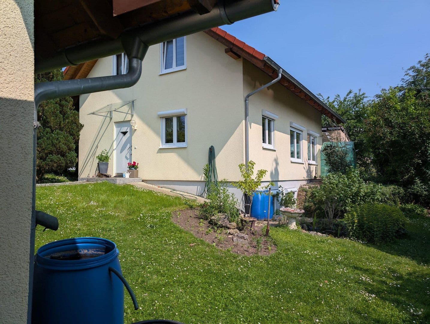 Prodej domu 120 m², pozemek 800 m², Eigeltingen, Bádensko-Württembersko Prodej domu 120 m², pozemek 800 m², Eigeltingen, Bádensko-Württembersko