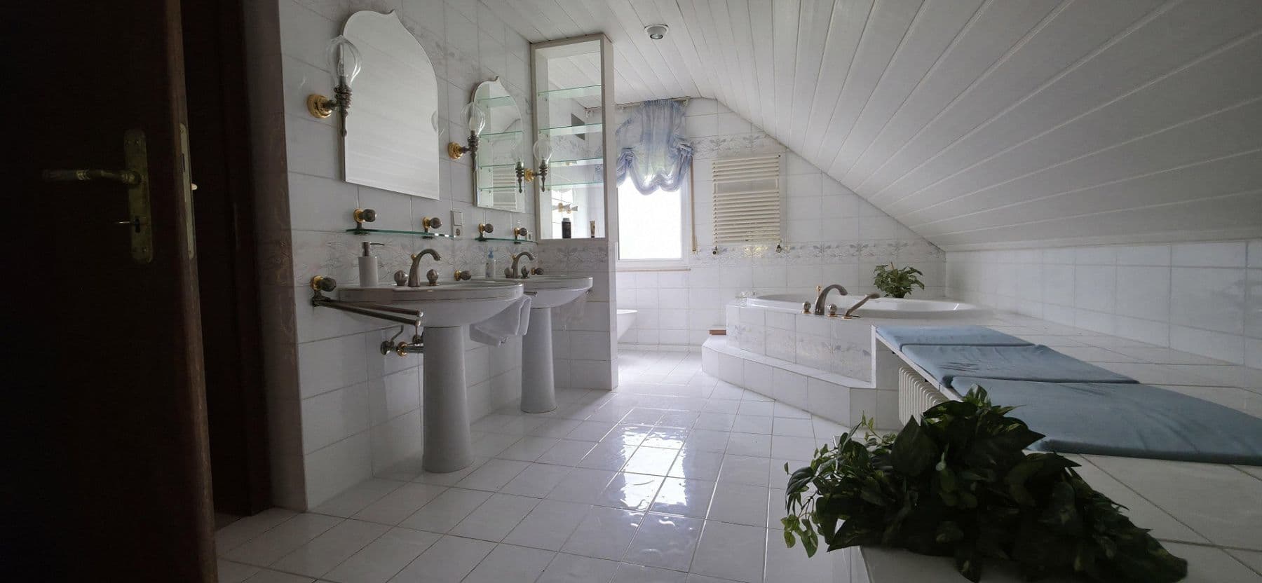 Prodej domu 330 m², pozemek 1.066 m², Riedstadt, Hessen Prodej domu 330 m², pozemek 1.066 m², Riedstadt, Hessen