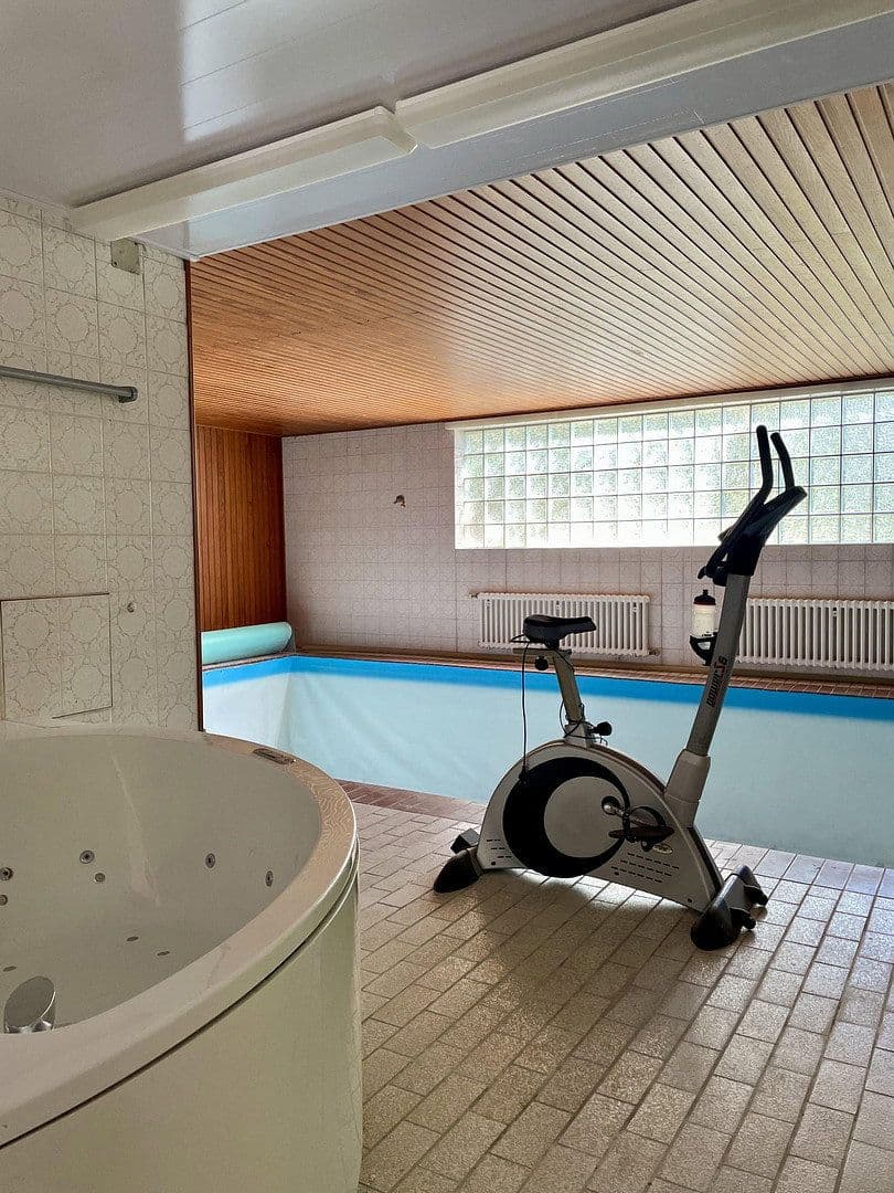 Prodej domu 330 m², pozemek 1.066 m², Riedstadt, Hessen Prodej domu 330 m², pozemek 1.066 m², Riedstadt, Hessen