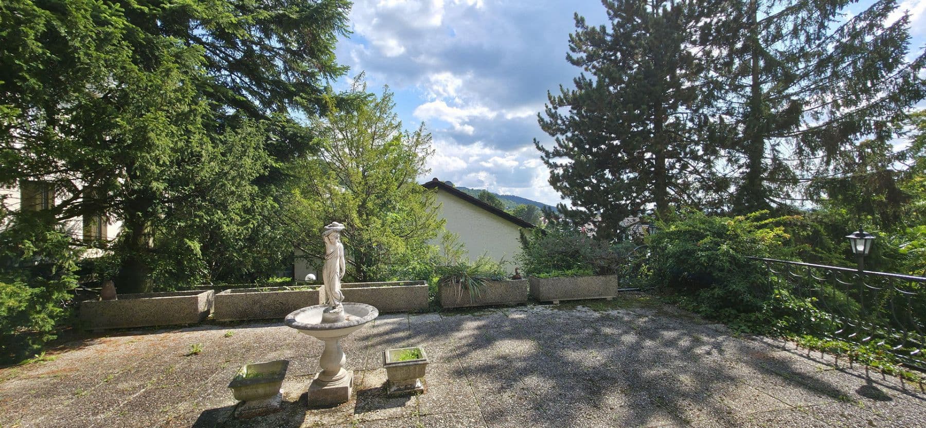 Prodej domu 330 m², pozemek 1.066 m², Riedstadt, Hessen Prodej domu 330 m², pozemek 1.066 m², Riedstadt, Hessen