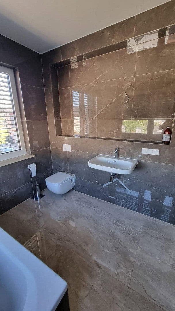 Pronájem domu 197 m², pozemek 485 m², Berlin, Berlín Pronájem domu 197 m², pozemek 485 m², Berlin, Berlín