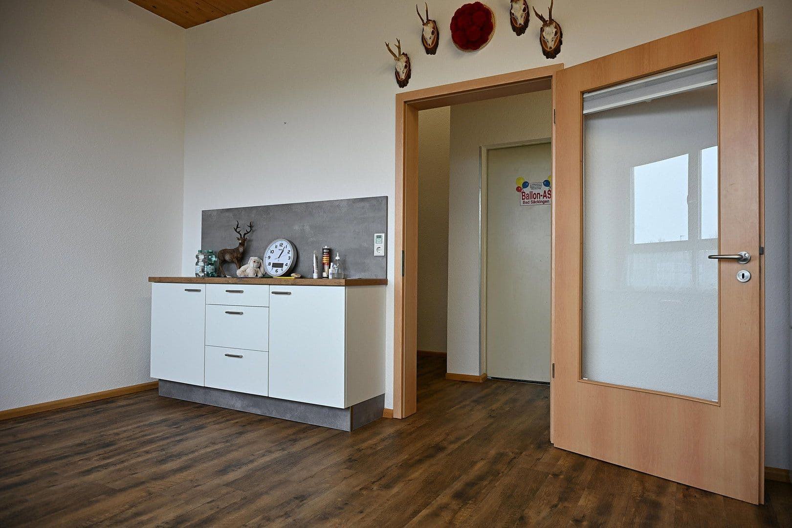 Prodej nebytového prostoru 5.000 m², Bad Säckingen, Bádensko-Württembersko Prodej nebytového prostoru 5.000 m², Bad Säckingen, Bádensko-Württembersko