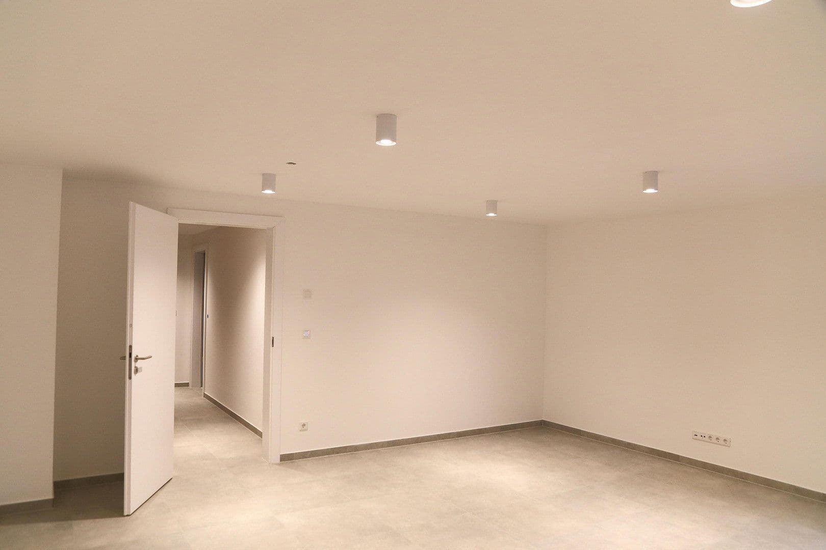 Prodej domu 205 m², pozemek 311 m², Meerbusch, Severní Porýní-Vestfálsko Prodej domu 205 m², pozemek 311 m², Meerbusch, Severní Porýní-Vestfálsko