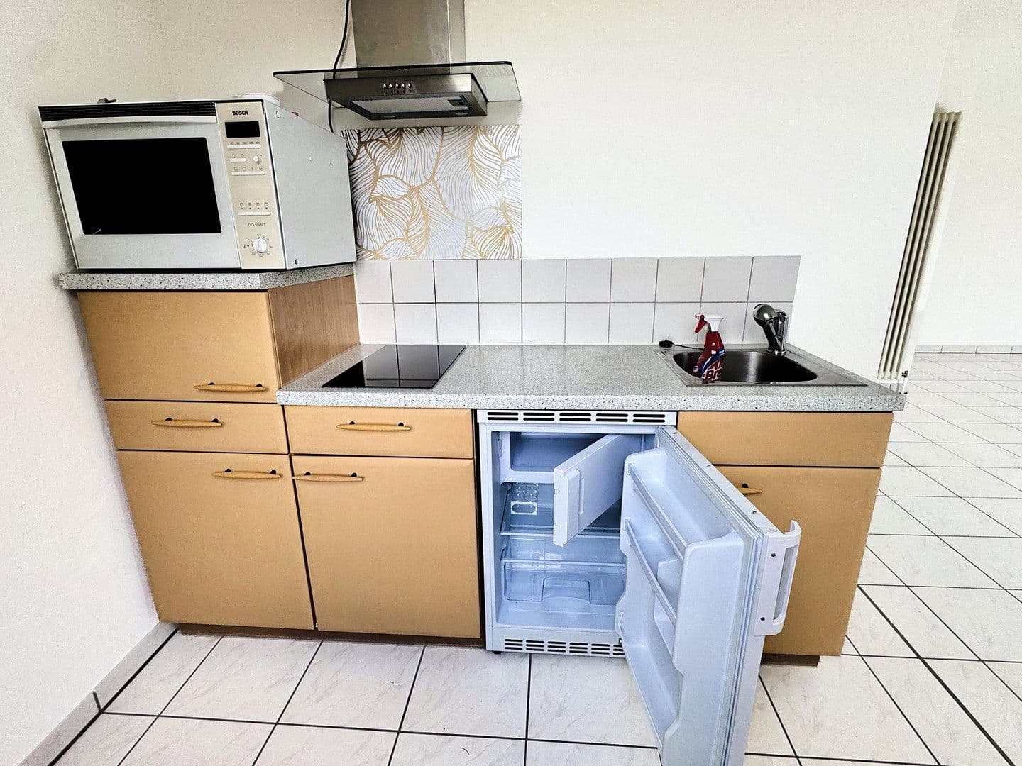 Pronájem bytu 1+1 40 m², Aidlingen, Bádensko-Württembersko Pronájem bytu 1+1 40 m², Aidlingen, Bádensko-Württembersko