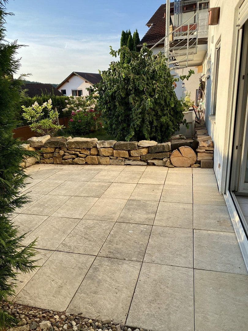 Pronájem bytu 1+1 40 m², Aidlingen, Bádensko-Württembersko Pronájem bytu 1+1 40 m², Aidlingen, Bádensko-Württembersko