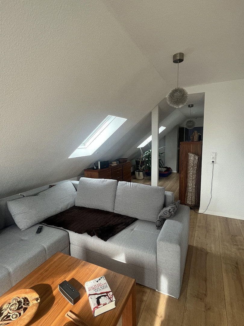 Pronájem bytu 4+1 91 m², Westerwaldstraße 5, Limburg an der Lahn, Hessen Pronájem bytu 4+1 91 m², Westerwaldstraße 5, Limburg an der Lahn, Hessen