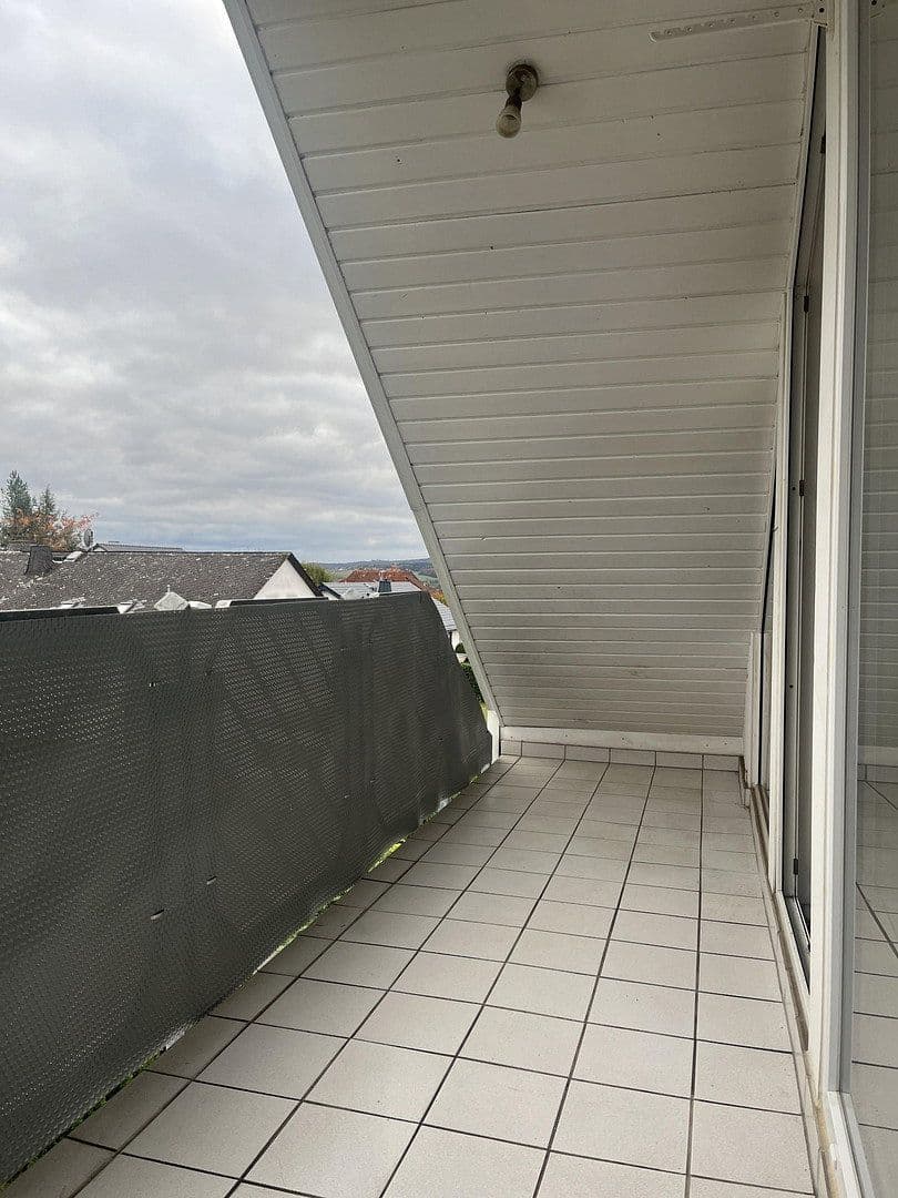 Pronájem bytu 4+1 91 m², Westerwaldstraße 5, Limburg an der Lahn, Hessen Pronájem bytu 4+1 91 m², Westerwaldstraße 5, Limburg an der Lahn, Hessen