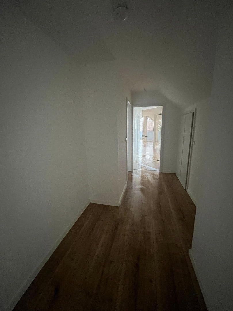 Pronájem bytu 4+1 91 m², Westerwaldstraße 5, Limburg an der Lahn, Hessen Pronájem bytu 4+1 91 m², Westerwaldstraße 5, Limburg an der Lahn, Hessen