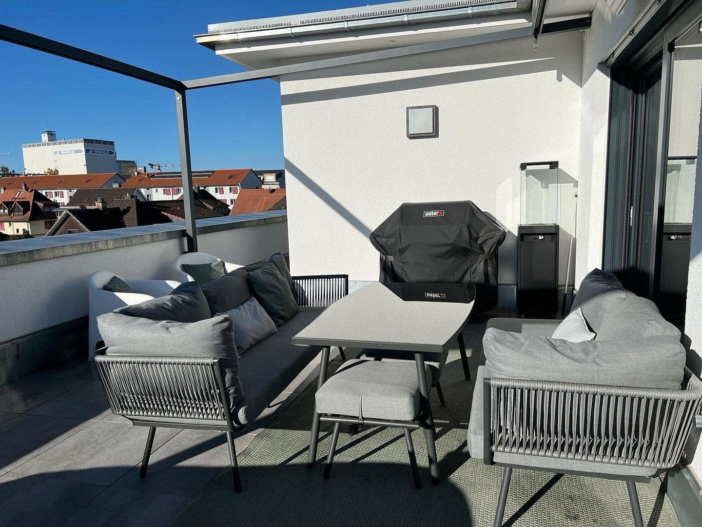 Pronájem bytu 3+kk 150 m², Weil am Rhein, Bádensko-Württembersko Pronájem bytu 3+kk 150 m², Weil am Rhein, Bádensko-Württembersko