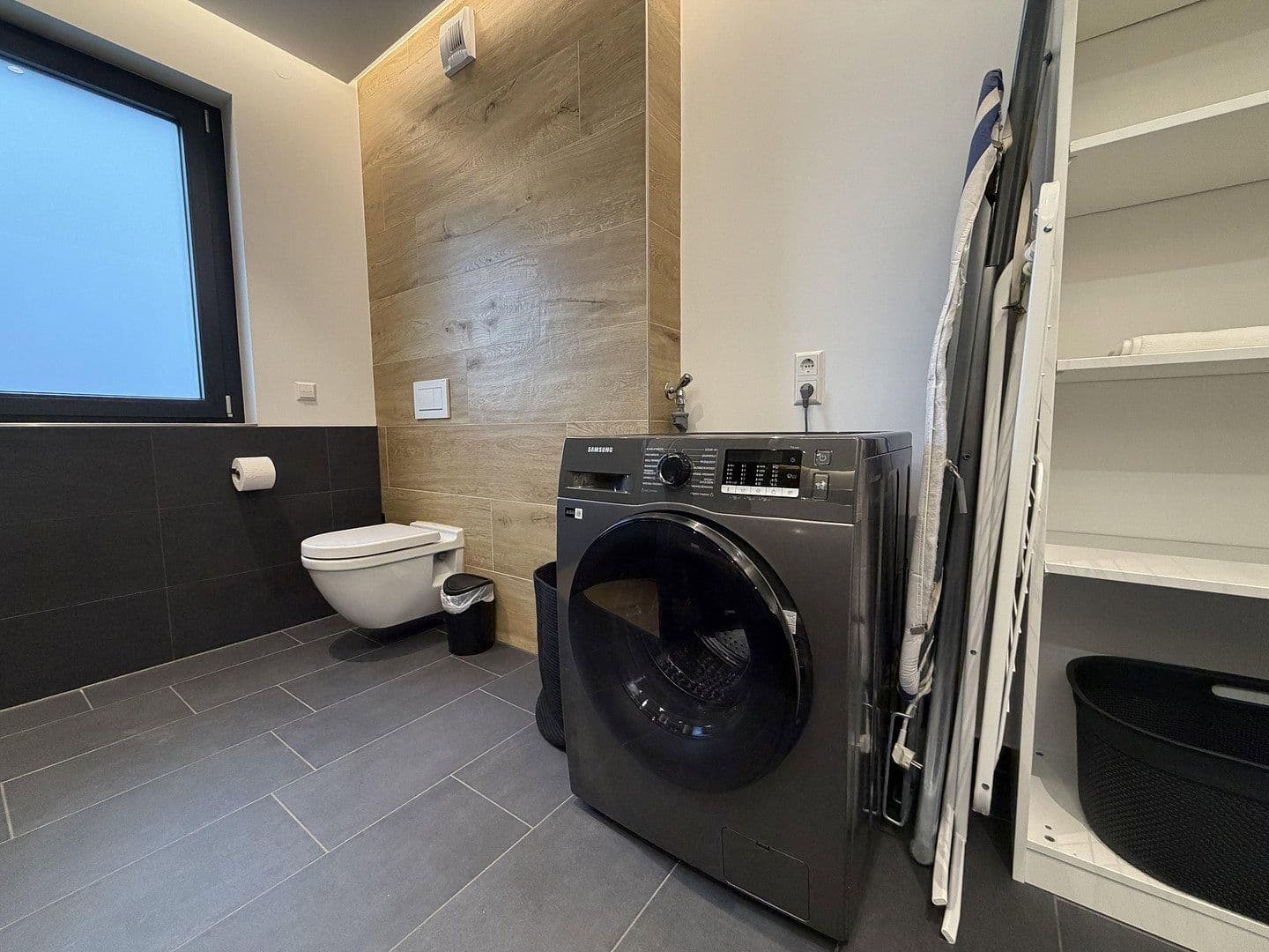 Pronájem bytu 3+kk 150 m², Weil am Rhein, Bádensko-Württembersko Pronájem bytu 3+kk 150 m², Weil am Rhein, Bádensko-Württembersko