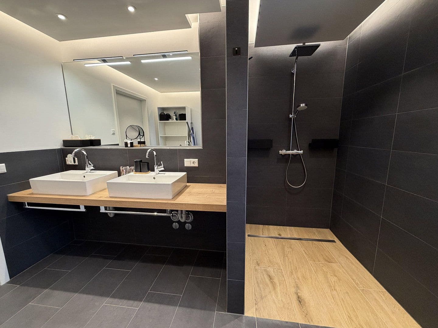 Pronájem bytu 3+kk 150 m², Weil am Rhein, Bádensko-Württembersko Pronájem bytu 3+kk 150 m², Weil am Rhein, Bádensko-Württembersko