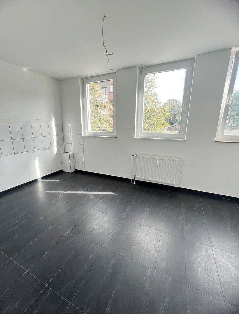 Prodej domu 1.780 m², pozemek 1.162 m², Konstantinplatz.5, Nordrhein-Westfalen - Mönchengladbach, Severní Porýní-Vestfálsko Prodej domu 1.780 m², pozemek 1.162 m², Konstantinplatz.5, Nordrhein-Westfalen - Mönchengladbach, Severní Porýní-Vestfálsko