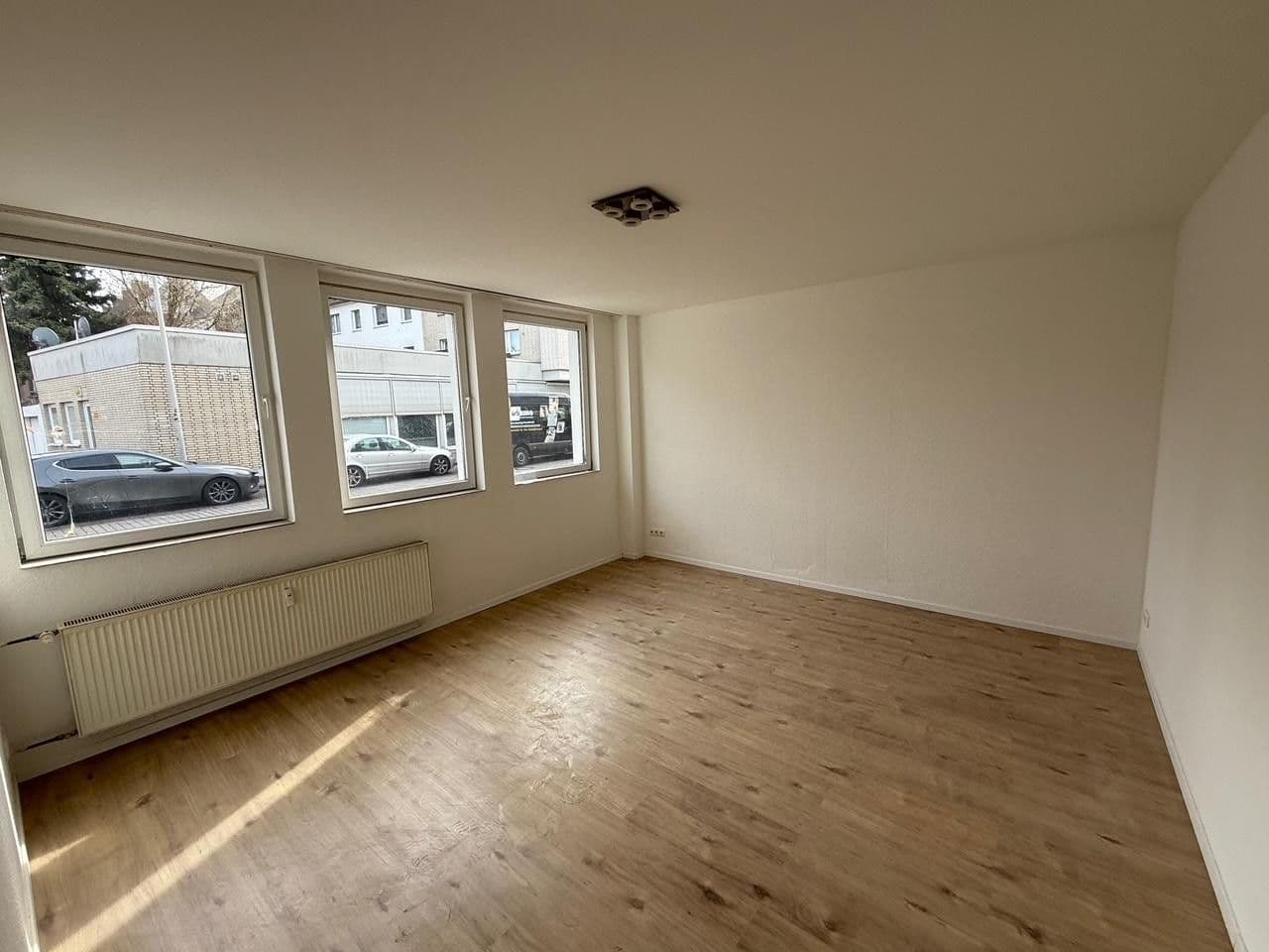 Prodej domu 1.780 m², pozemek 1.162 m², Konstantinplatz.5, Nordrhein-Westfalen - Mönchengladbach, Severní Porýní-Vestfálsko Prodej domu 1.780 m², pozemek 1.162 m², Konstantinplatz.5, Nordrhein-Westfalen - Mönchengladbach, Severní Porýní-Vestfálsko