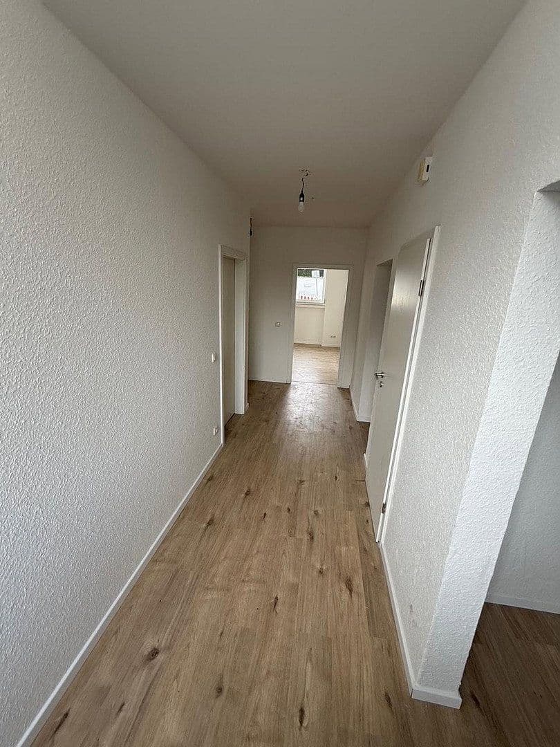 Prodej domu 1.780 m², pozemek 1.162 m², Konstantinplatz.5, Nordrhein-Westfalen - Mönchengladbach, Severní Porýní-Vestfálsko Prodej domu 1.780 m², pozemek 1.162 m², Konstantinplatz.5, Nordrhein-Westfalen - Mönchengladbach, Severní Porýní-Vestfálsko