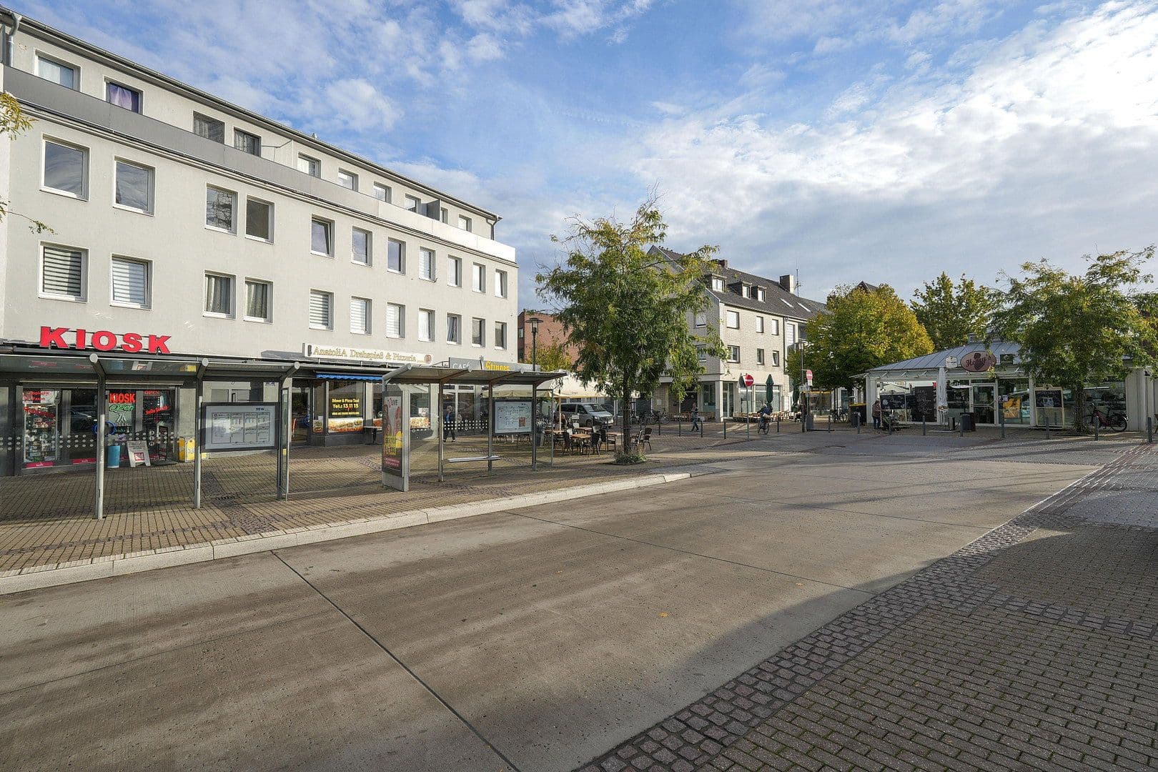 Prodej domu 1.780 m², pozemek 1.162 m², Konstantinplatz.5, Nordrhein-Westfalen - Mönchengladbach, Severní Porýní-Vestfálsko Prodej domu 1.780 m², pozemek 1.162 m², Konstantinplatz.5, Nordrhein-Westfalen - Mönchengladbach, Severní Porýní-Vestfálsko