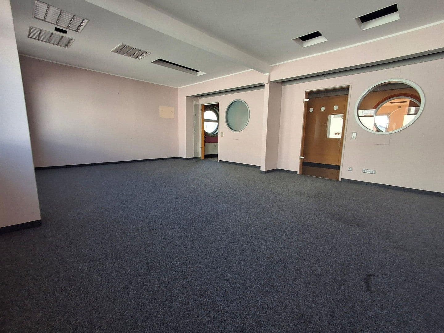 Pronájem kanceláře 30 m², Hoppegarten, Braniborsko Pronájem kanceláře 30 m², Hoppegarten, Braniborsko