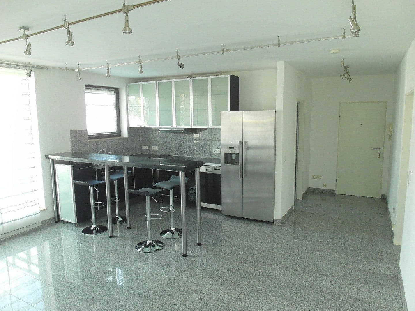 Pronájem bytu 5+1 174 m², Neusser Straße 26b, Meerbusch, Severní Porýní-Vestfálsko Pronájem bytu 5+1 174 m², Neusser Straße 26b, Meerbusch, Severní Porýní-Vestfálsko