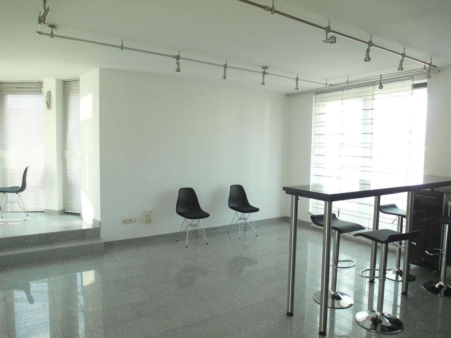 Pronájem bytu 5+1 174 m², Neusser Straße 26b, Meerbusch, Severní Porýní-Vestfálsko Pronájem bytu 5+1 174 m², Neusser Straße 26b, Meerbusch, Severní Porýní-Vestfálsko