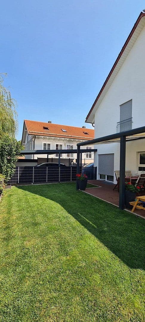 Prodej domu 127 m², pozemek 235 m², Adalbert-Stifter-Weg 2a, Markt Schwaben, Bavorsko Prodej domu 127 m², pozemek 235 m², Adalbert-Stifter-Weg 2a, Markt Schwaben, Bavorsko