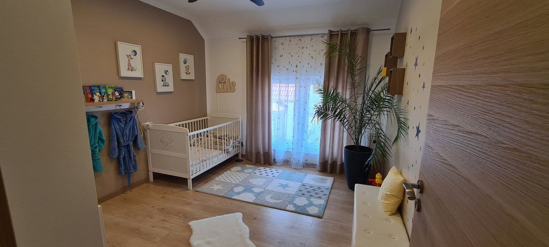 Prodej domu 127 m², pozemek 235 m², Adalbert-Stifter-Weg 2a, Markt Schwaben, Bavorsko Prodej domu 127 m², pozemek 235 m², Adalbert-Stifter-Weg 2a, Markt Schwaben, Bavorsko