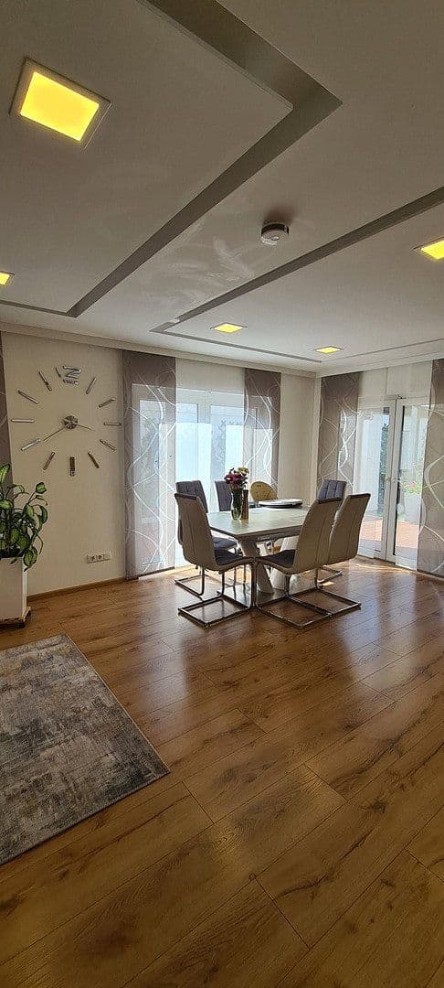 Prodej domu 127 m², pozemek 235 m², Adalbert-Stifter-Weg 2a, Markt Schwaben, Bavorsko Prodej domu 127 m², pozemek 235 m², Adalbert-Stifter-Weg 2a, Markt Schwaben, Bavorsko