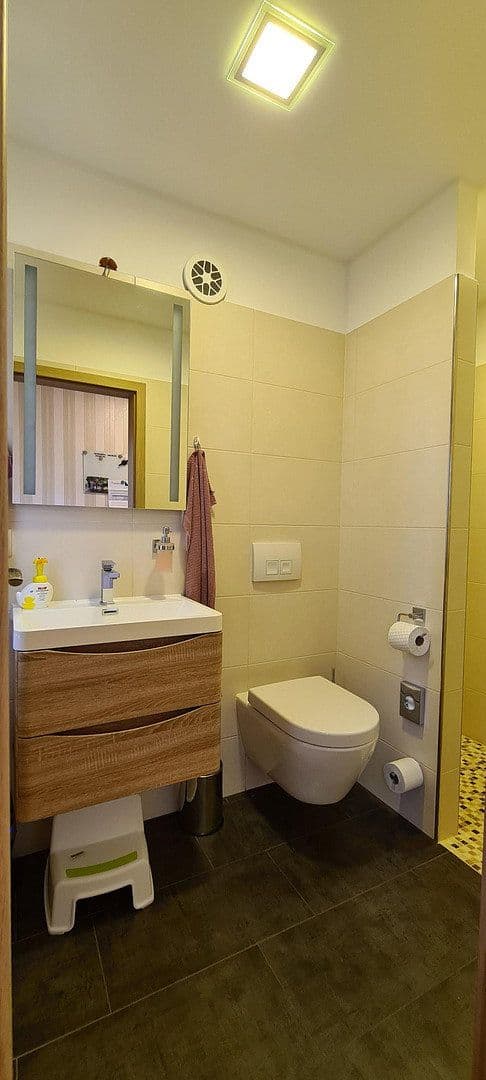 Prodej domu 127 m², pozemek 235 m², Adalbert-Stifter-Weg 2a, Markt Schwaben, Bavorsko Prodej domu 127 m², pozemek 235 m², Adalbert-Stifter-Weg 2a, Markt Schwaben, Bavorsko