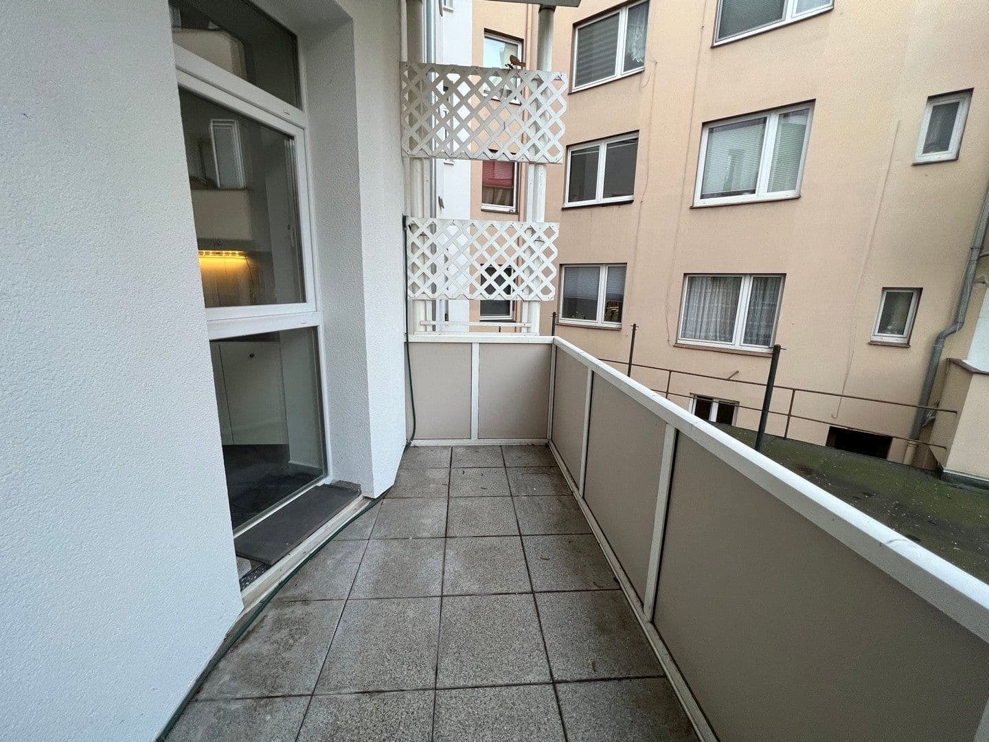 Pronájem bytu 4+1 71 m², Grabbestr. 20, Hannover, Dolní Sasko Pronájem bytu 4+1 71 m², Grabbestr. 20, Hannover, Dolní Sasko