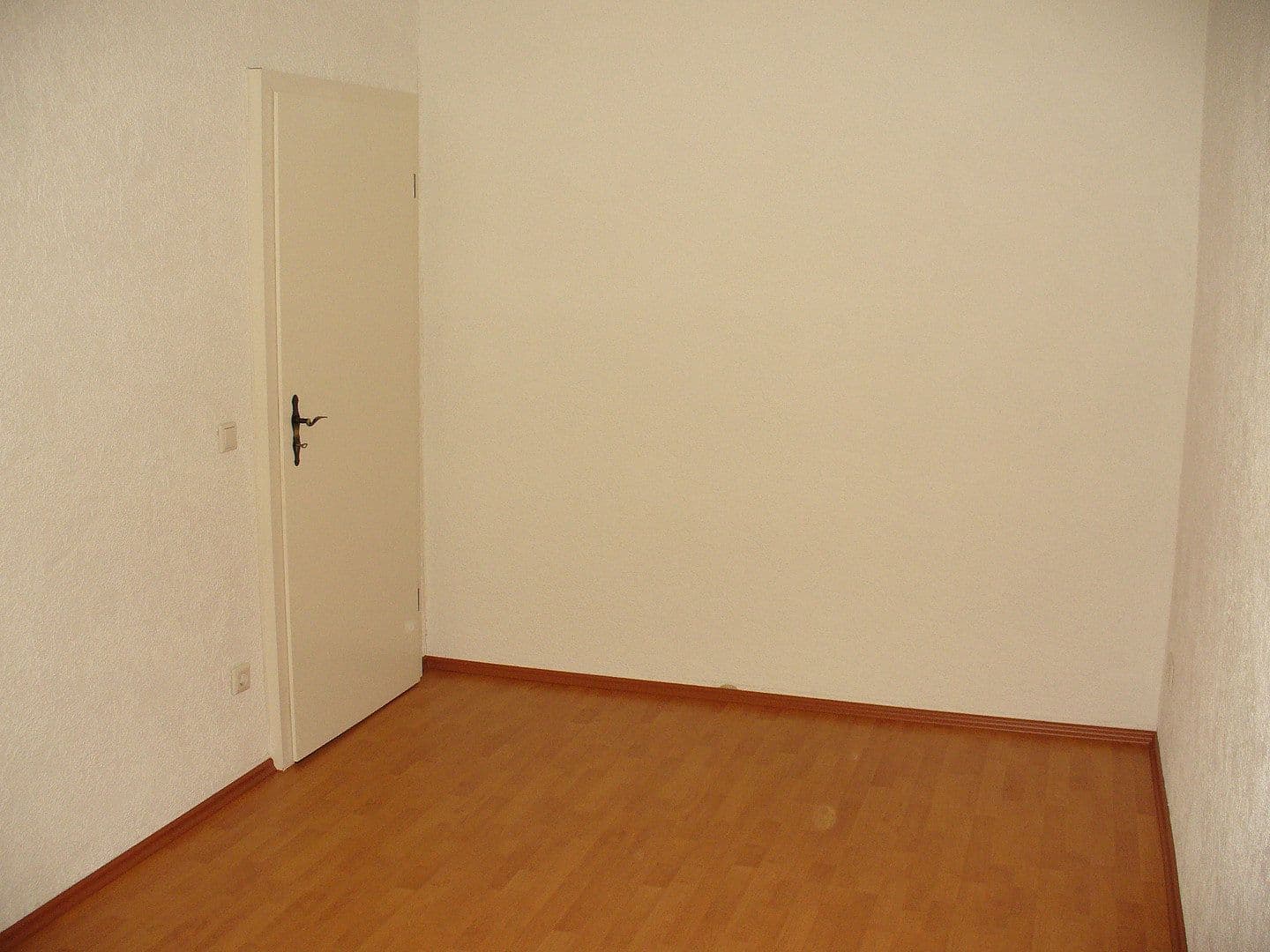 Pronájem bytu 3+1 74 m², Gutenbergstr. 32, Chemnitz, Sasko Pronájem bytu 3+1 74 m², Gutenbergstr. 32, Chemnitz, Sasko