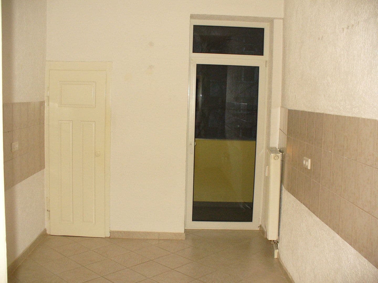 Pronájem bytu 3+1 74 m², Gutenbergstr. 32, Chemnitz, Sasko Pronájem bytu 3+1 74 m², Gutenbergstr. 32, Chemnitz, Sasko