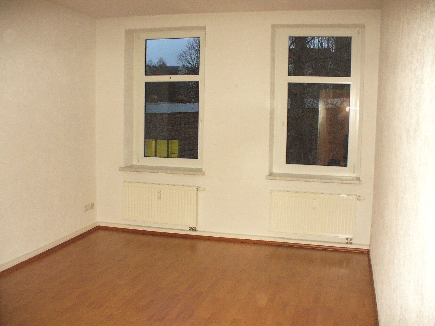 Pronájem bytu 3+1 74 m², Gutenbergstr. 32, Chemnitz, Sasko Pronájem bytu 3+1 74 m², Gutenbergstr. 32, Chemnitz, Sasko