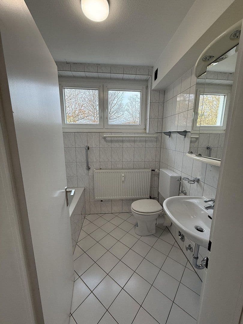 Pronájem bytu 3+1 96 m², Virchowstrasse 17, Siegen, Severní Porýní-Vestfálsko Pronájem bytu 3+1 96 m², Virchowstrasse 17, Siegen, Severní Porýní-Vestfálsko