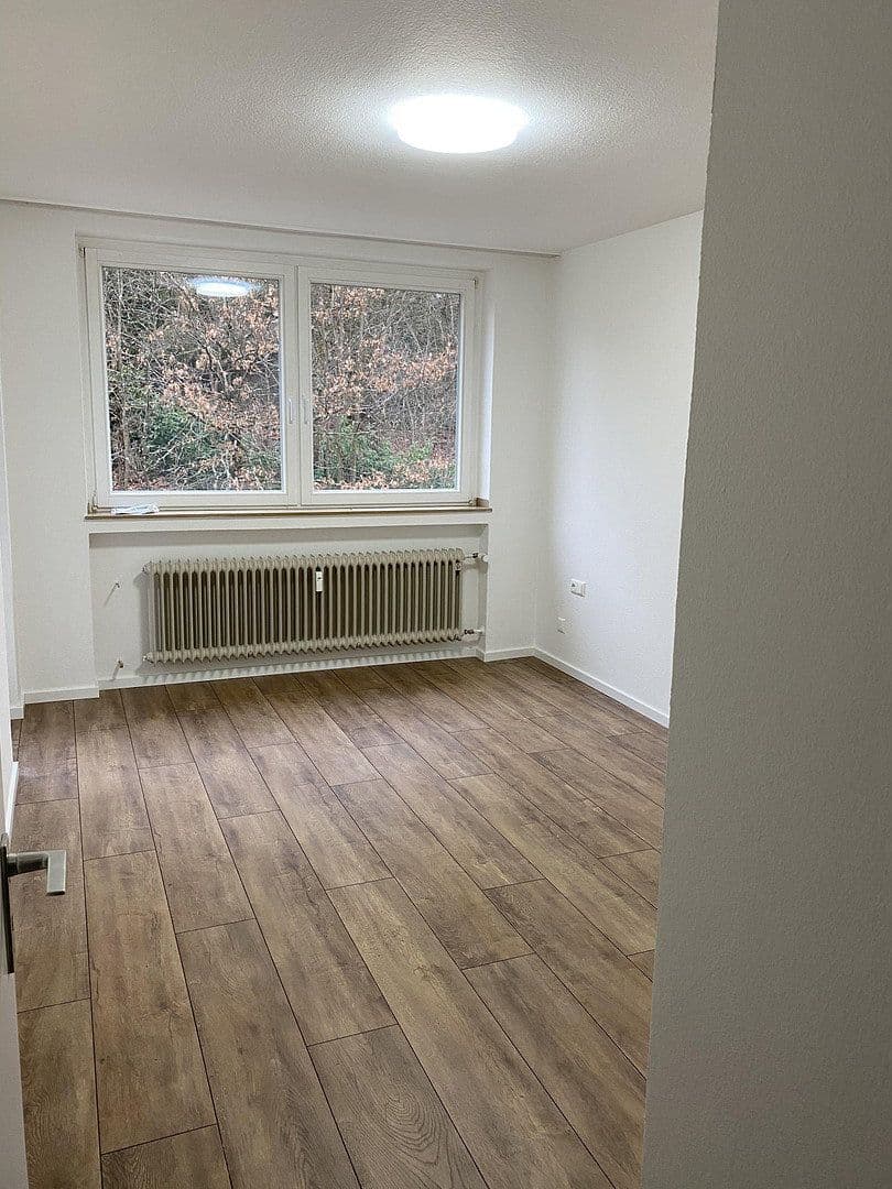 Pronájem bytu 3+1 96 m², Virchowstrasse 17, Siegen, Severní Porýní-Vestfálsko Pronájem bytu 3+1 96 m², Virchowstrasse 17, Siegen, Severní Porýní-Vestfálsko