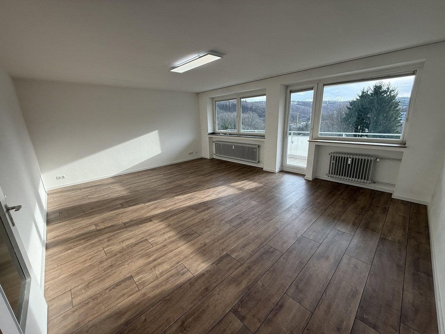Pronájem bytu 3+1 96 m², Virchowstrasse 17, Siegen, Severní Porýní-Vestfálsko Pronájem bytu 3+1 96 m², Virchowstrasse 17, Siegen, Severní Porýní-Vestfálsko