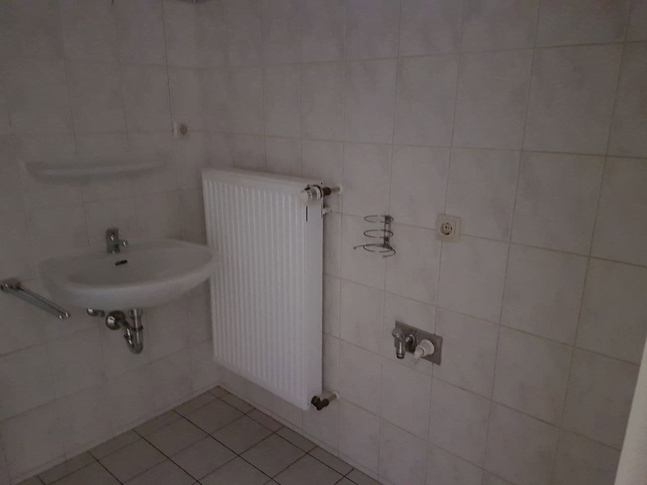 Pronájem bytu 1+1 58 m², Georg-Schumann-Str. 385, Leipzig, Sasko Pronájem bytu 1+1 58 m², Georg-Schumann-Str. 385, Leipzig, Sasko