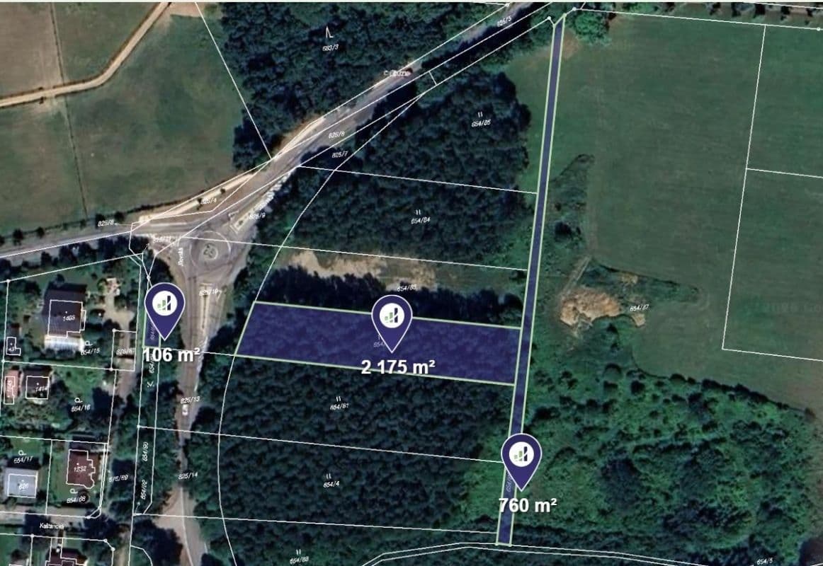 Prodej pozemku 2.365 m², Kamenice, Středočeský kraj Prodej pozemku 2.365 m², Kamenice, Středočeský kraj