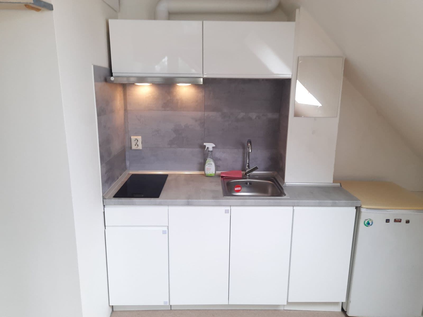 Pronájem bytu 1+kk 24 m², Přemyšlenská, Praha, Praha Pronájem bytu 1+kk 24 m², Přemyšlenská, Praha, Praha