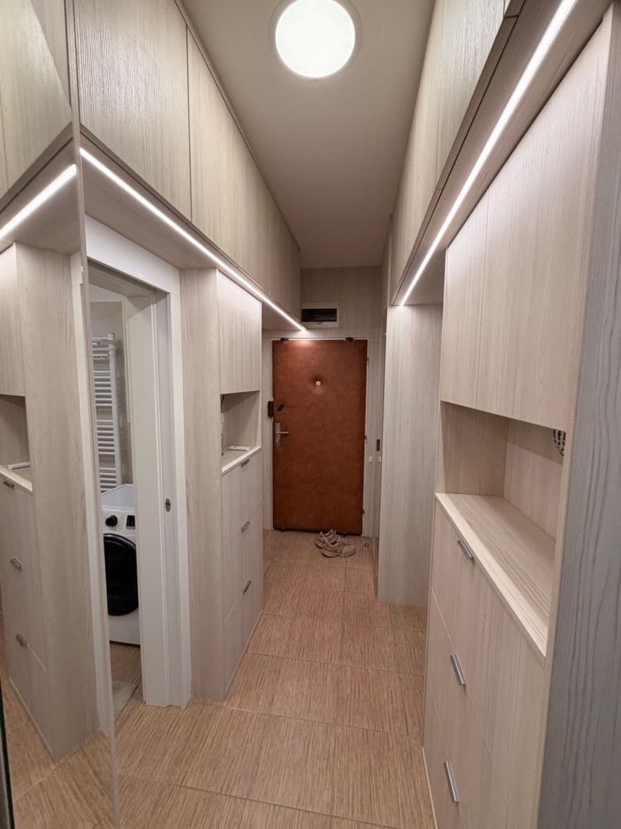 Pronájem bytu 2+kk 45 m², Kounicova, Brno, Jihomoravský kraj Pronájem bytu 2+kk 45 m², Kounicova, Brno, Jihomoravský kraj