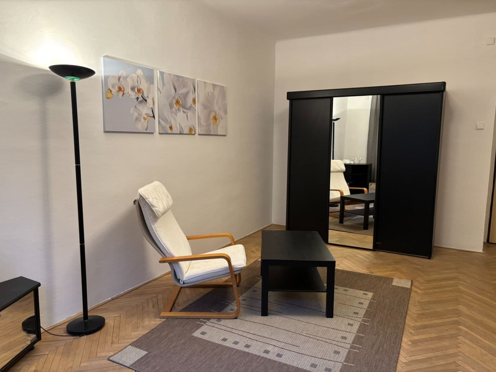 Pronájem bytu 2+1 74 m², Hartigova, Praha, Praha Pronájem bytu 2+1 74 m², Hartigova, Praha, Praha