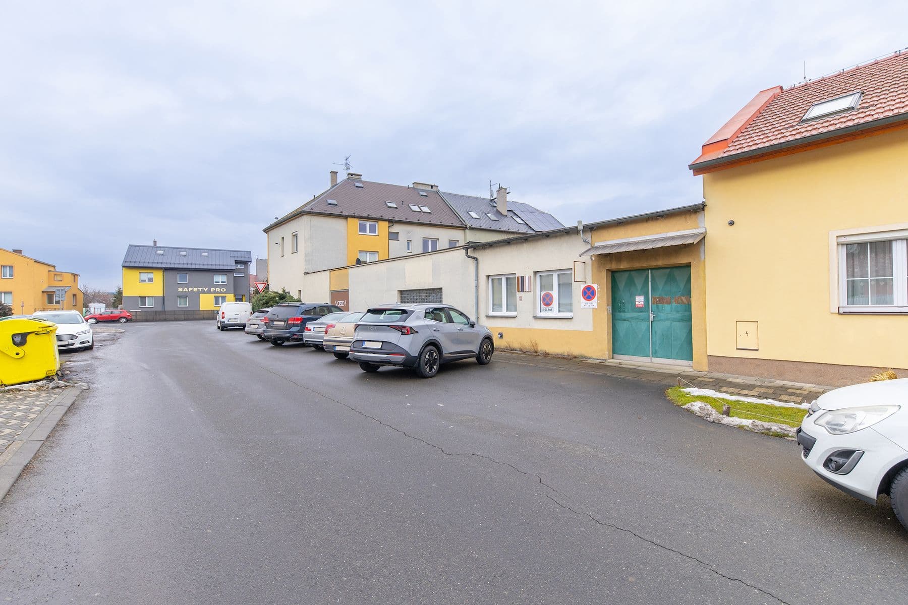 Prodej kanceláře 77 m², Přerovská, Olomouc, Olomoucký kraj Prodej kanceláře 77 m², Přerovská, Olomouc, Olomoucký kraj