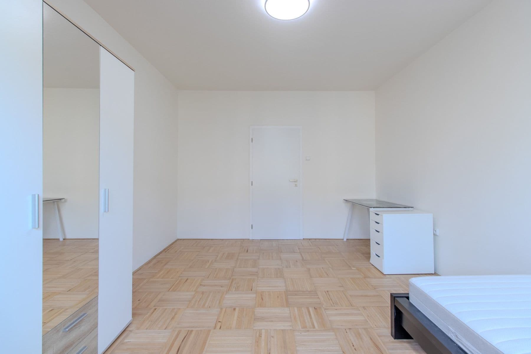 Pronájem bytu 2+1 68 m², Herálecká IV, Praha, Praha Pronájem bytu 2+1 68 m², Herálecká IV, Praha, Praha