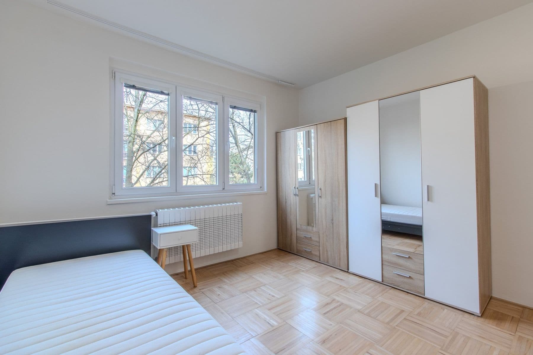 Pronájem bytu 2+1 68 m², Herálecká IV, Praha, Praha Pronájem bytu 2+1 68 m², Herálecká IV, Praha, Praha