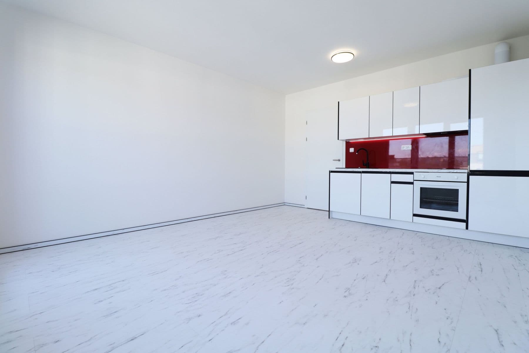 Pronájem bytu 1+kk 31 m², Gollové, Praha, Praha Pronájem bytu 1+kk 31 m², Gollové, Praha, Praha