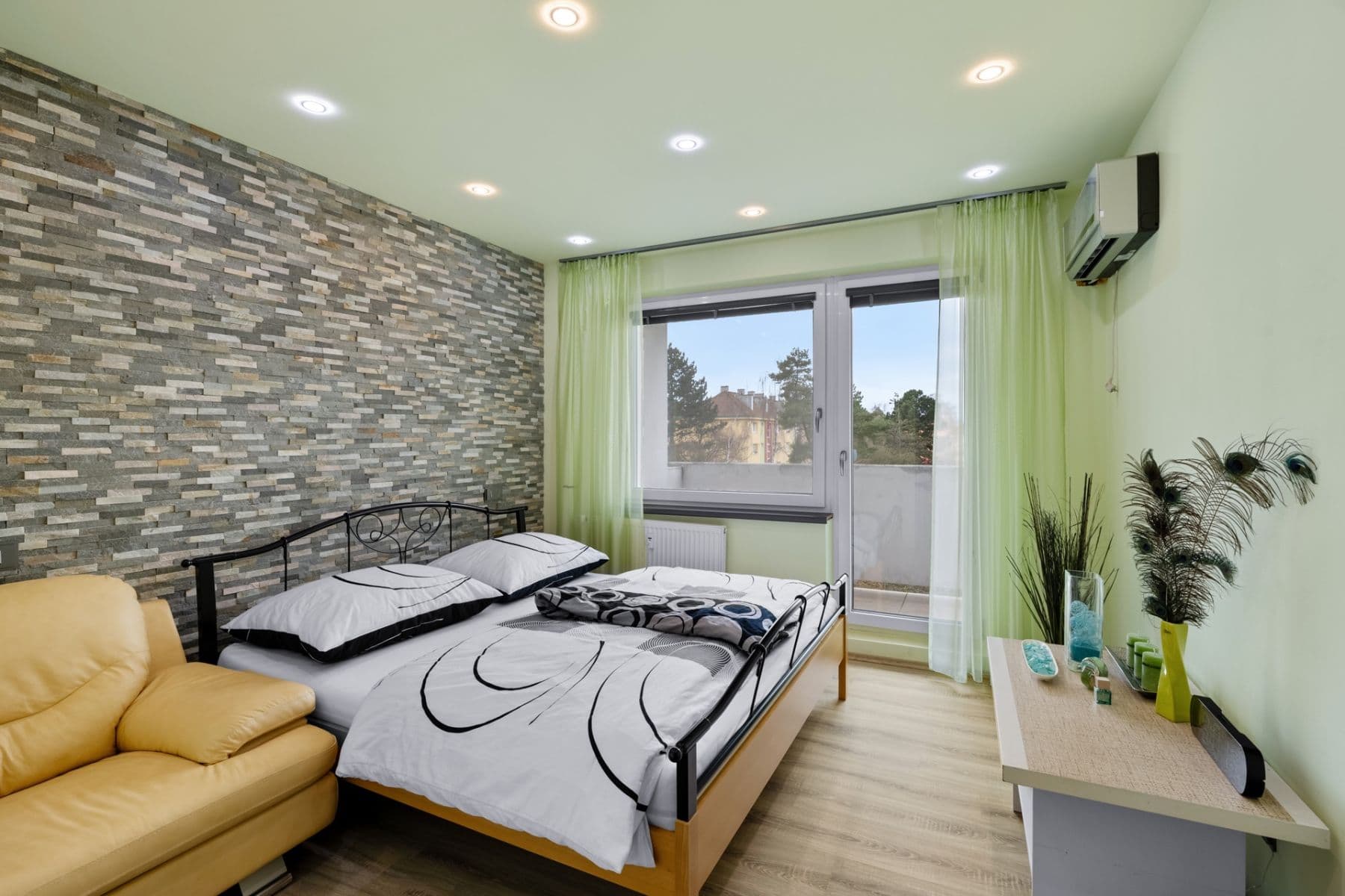 Prodej bytu 4+1 78 m², Cyrila Boudy, Slaný, Středočeský kraj Prodej bytu 4+1 78 m², Cyrila Boudy, Slaný, Středočeský kraj