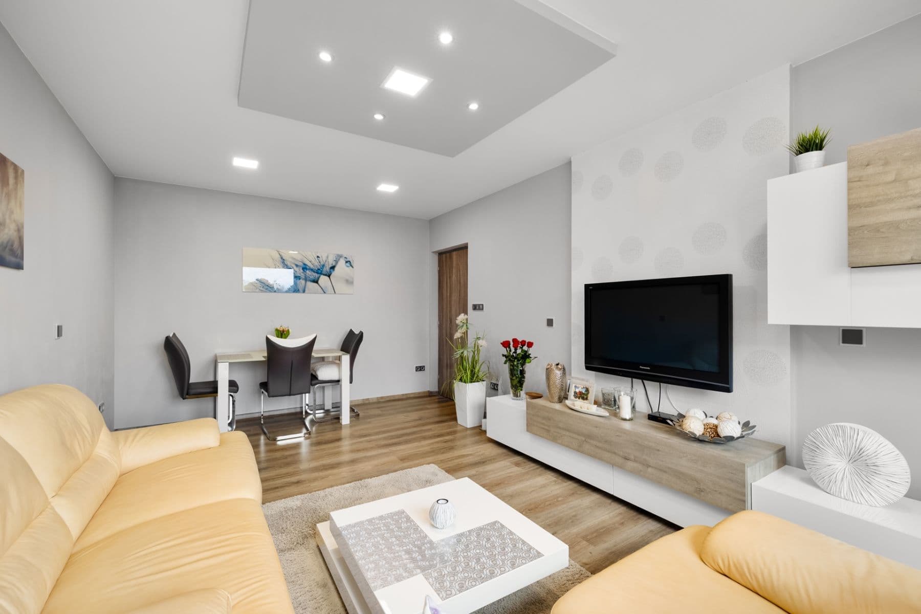 Prodej bytu 4+1 78 m², Cyrila Boudy, Slaný, Středočeský kraj Prodej bytu 4+1 78 m², Cyrila Boudy, Slaný, Středočeský kraj