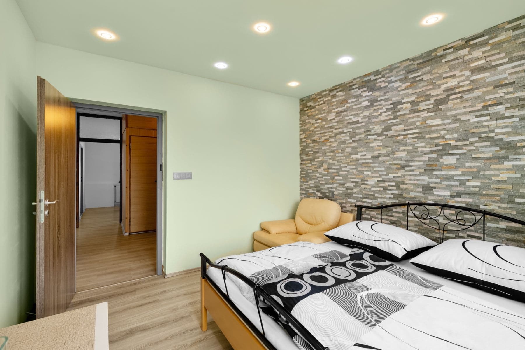 Prodej bytu 4+1 78 m², Cyrila Boudy, Slaný, Středočeský kraj Prodej bytu 4+1 78 m², Cyrila Boudy, Slaný, Středočeský kraj